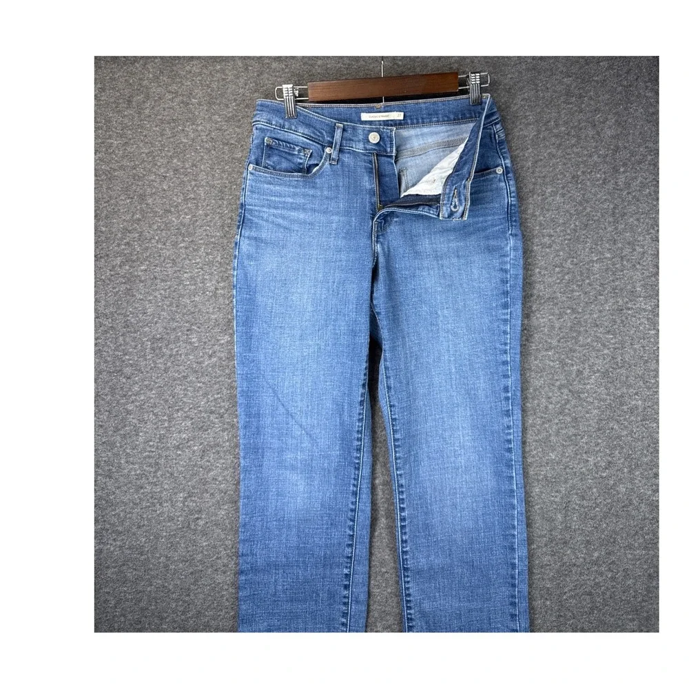 Levi's‎ Classic Straight Jeans Women 27 Blue Stretch Medium Wash Travel Work EUC